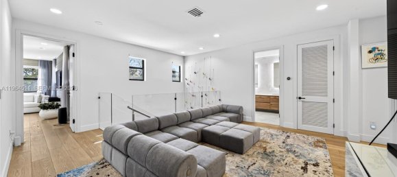 5 bedrooms Villa for sale in Miami, Miami-Dade, Florida, USA № 614420 29
