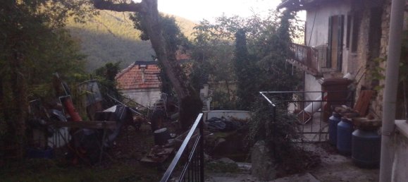 4 rooms House in Vobbia, Italy No. 209759 6