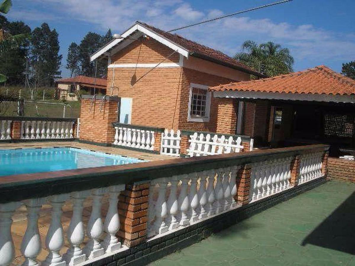 Дом с 4 спальнями в Сан-Паулу, Бразилия № 437391