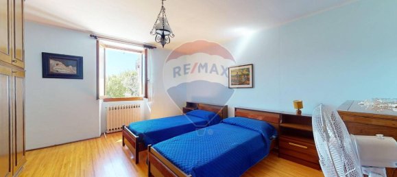 7-Zimmer Haus in Oggebbio, Italy, Nr. 232352 22