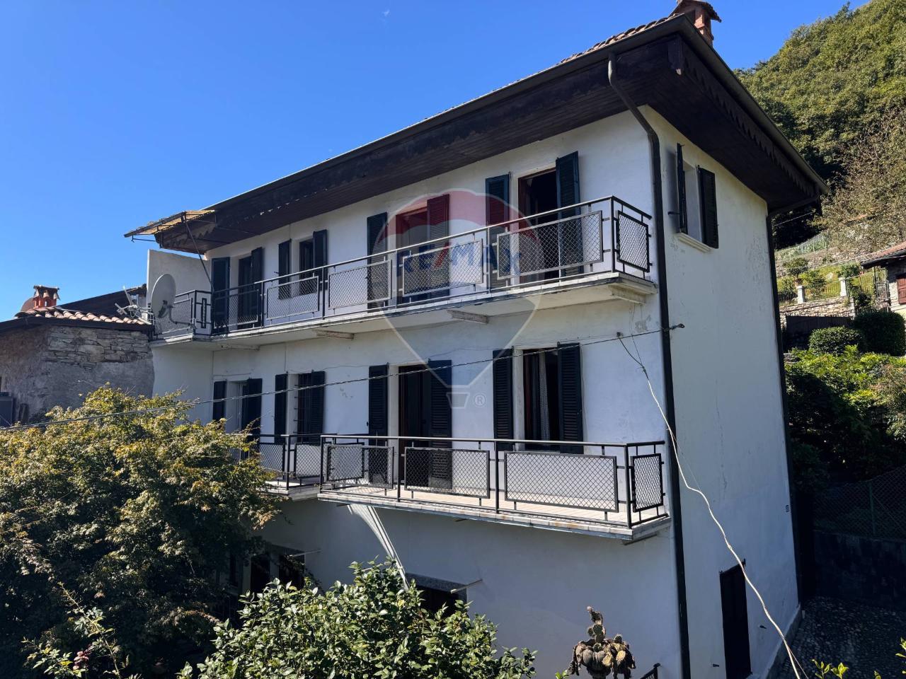 7-Zimmer Haus in Oggebbio, Italy, Nr. 232352
