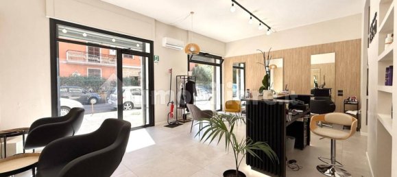 Propiedad comercial de 1 habitación en Rome, Italy No. 336843 15