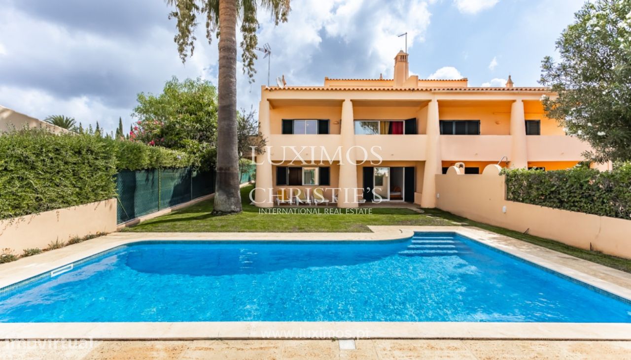 4 bedrooms Villa in Quarteira, Portugal No. 118698