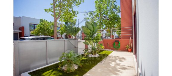 5 bedrooms House in Barreiro, Portugal No. 155833 4