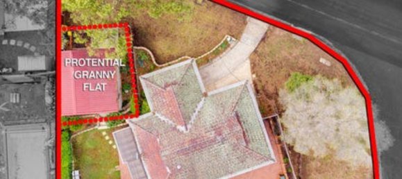 3 bedrooms House in Bradbury, Australia No. 265 11