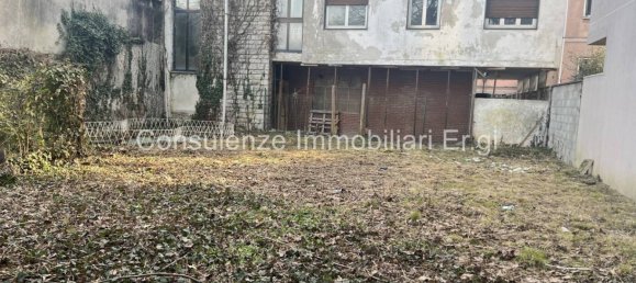 7 غرف نوم فيلا في Garbagnate Milanese, Italy رقم 196970 11