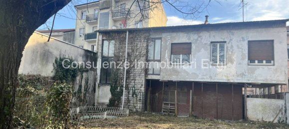 7 غرف نوم فيلا في Garbagnate Milanese, Italy رقم 196970 16