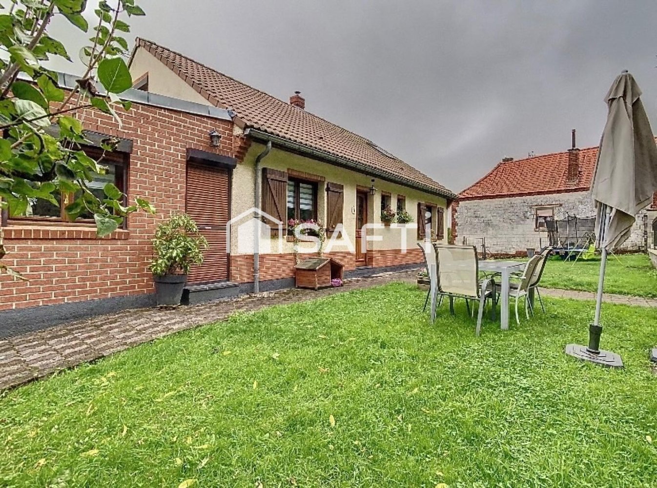 4 chambres Maison à Caucourt, France No. 44729