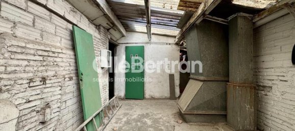 Gebäude in L'Hospitalet de Llobregat, Spain 441m², Nr. 163012 8