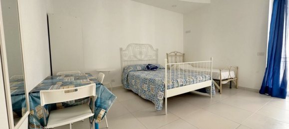 3-salle Appartement à Gaeta, Italy No. 80686 22