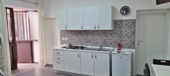 3-salle Appartement à Gaeta, Italy No. 80686 3