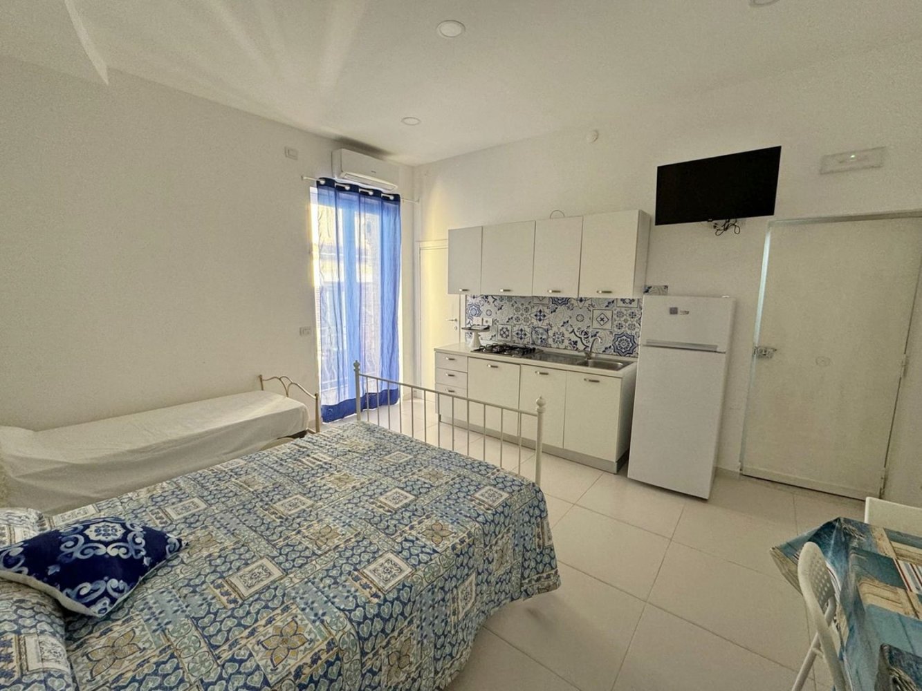 3-salle Appartement à Gaeta, Italy No. 80686