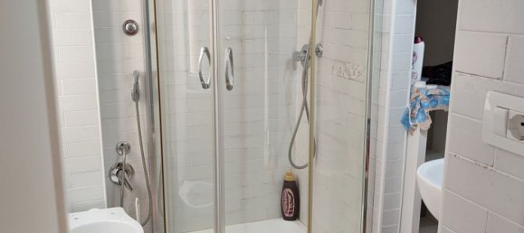 3-salle Appartement à Gaeta, Italy No. 80686 17