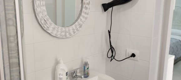 3-salle Appartement à Gaeta, Italy No. 80686 24