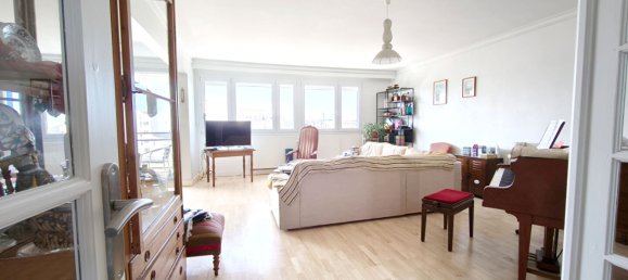 4 rooms Apartment in Calais, France No. 364092 3