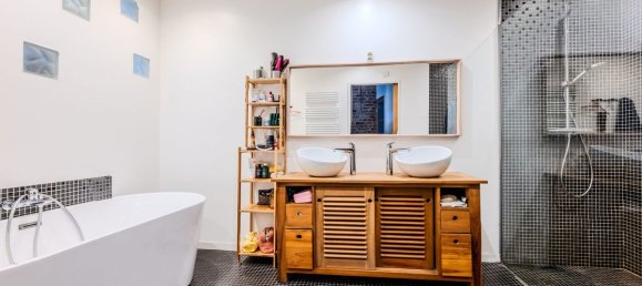 4 bedrooms House in La Madeleine, France No. 221454 11