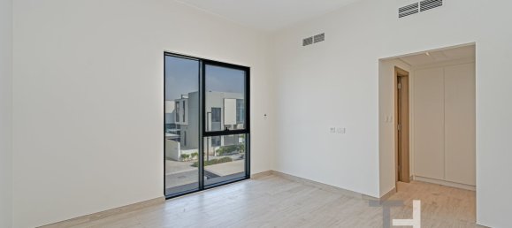 Villa de 5 dormitorios en Al Furjan, UAE No. 95263 23