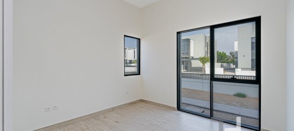 Villa de 5 dormitorios en Al Furjan, UAE No. 95263 2