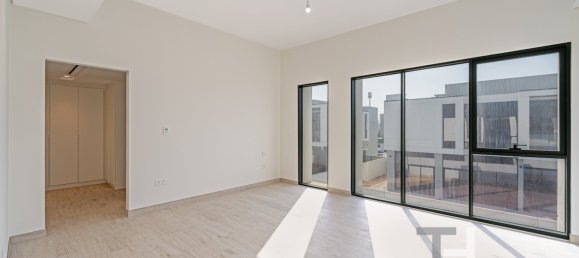 Villa de 5 dormitorios en Al Furjan, UAE No. 95263 5