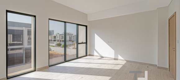 Villa de 5 dormitorios en Al Furjan, UAE No. 95263 4