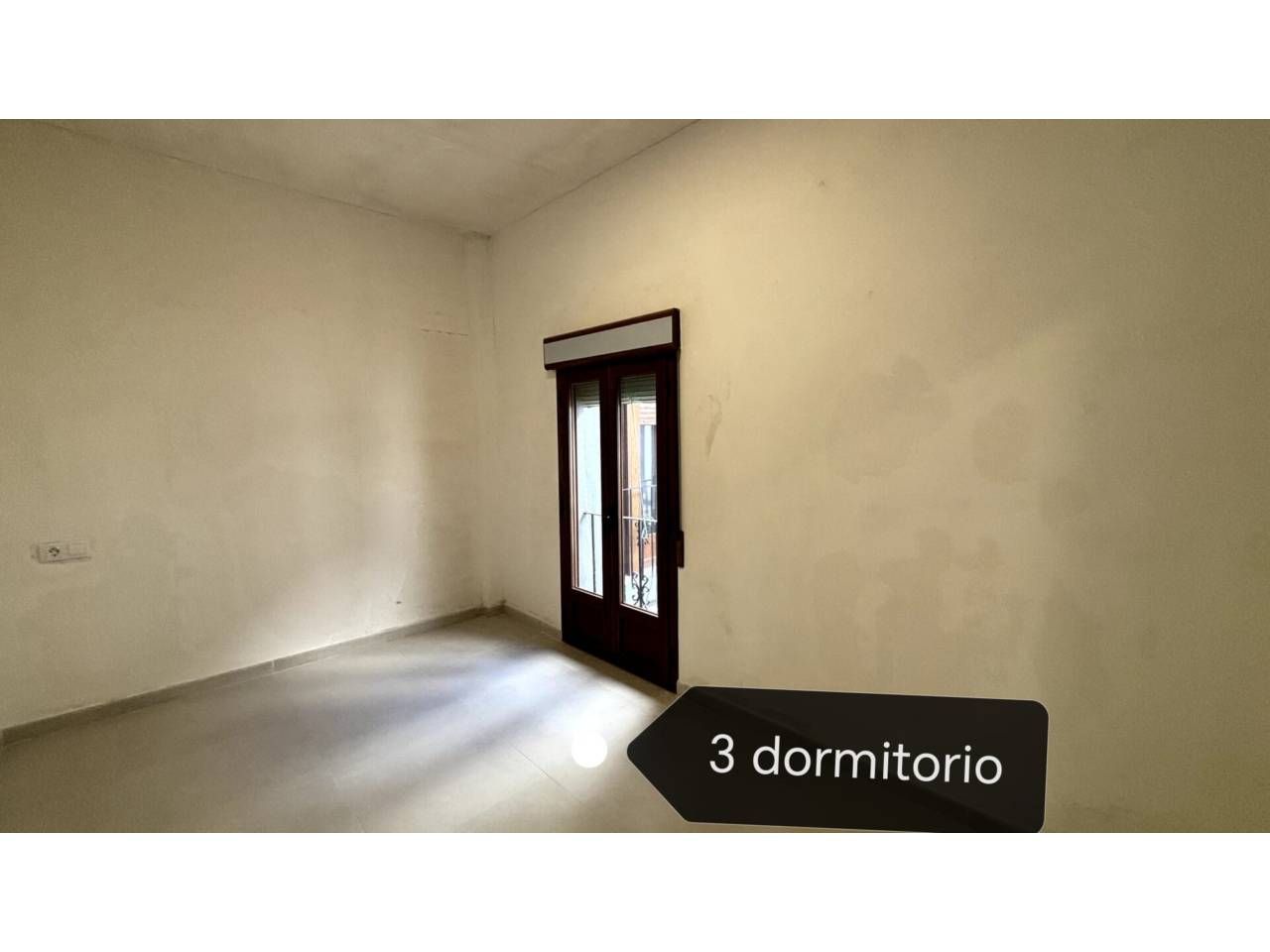 Apartamento T3 em Baza, Spain N.º 166243