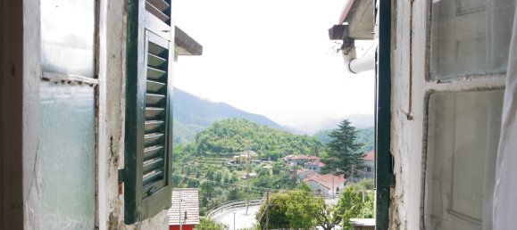 5 rooms Apartment in Rocchetta di Vara, Italy No. 267543 19