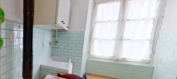 5 rooms Apartment in Rocchetta di Vara, Italy No. 267543 2