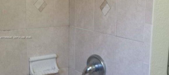 2 غرف نوم عقار تجاري في Miami, USA رقم 615724 3