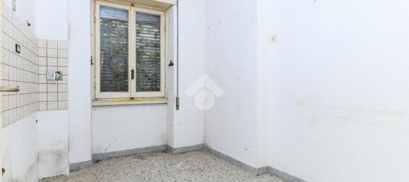 4 bedrooms Apartment in Rome, Italy No. 54417 22