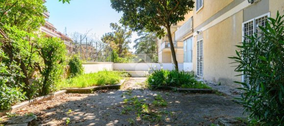 4 bedrooms Apartment in Rome, Italy No. 54417 30