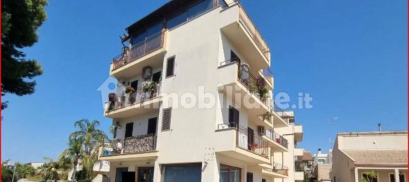 Apartamento de 3 dormitorios en Vittoria, Italy No. 208821 11