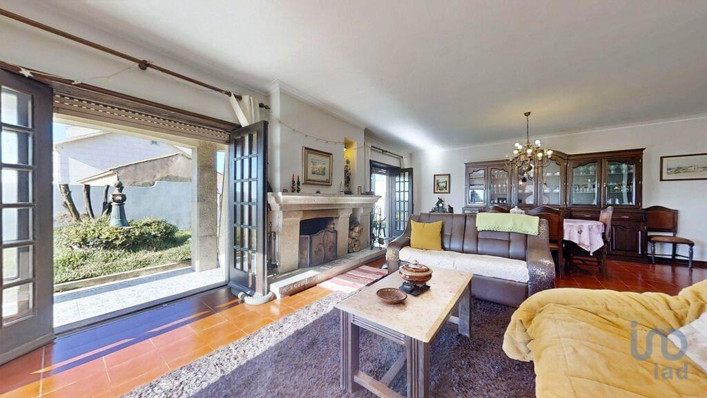 4 غرف نوم منزل في Matosinhos, Portugal رقم 115756