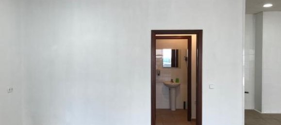 110m² Commercial property in Cadiz, Spain No. 158344 7