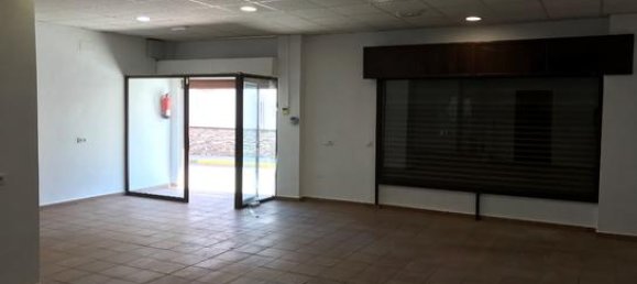 110m² Commercial property in Cadiz, Spain No. 158344 8