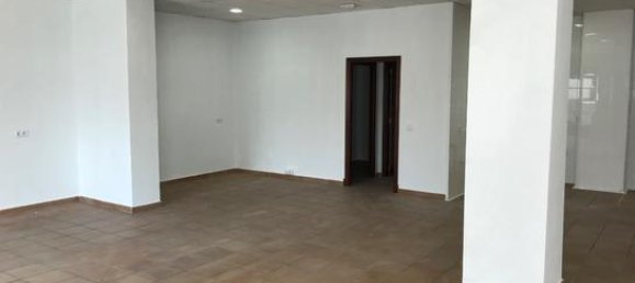 110m² Commercial property in Cadiz, Spain No. 158344 9
