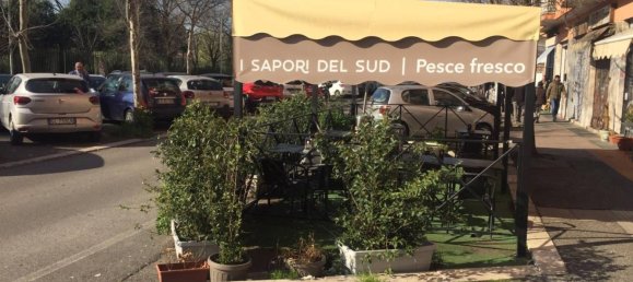 2-salle Propriété commerciale à Rome, Italy No. 33126 2