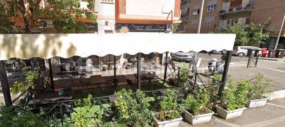 2-salle Propriété commerciale à Rome, Italy No. 33126 3