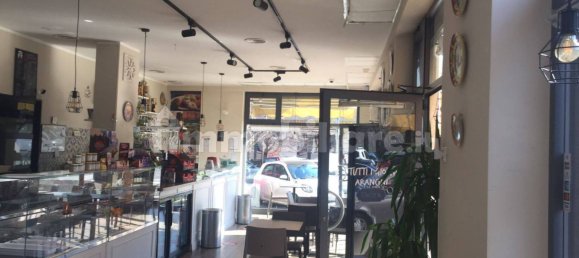 2-salle Propriété commerciale à Rome, Italy No. 33126 20