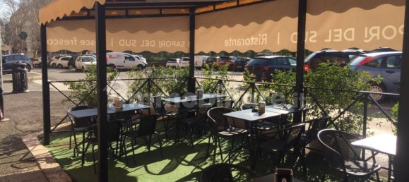 2-salle Propriété commerciale à Rome, Italy No. 33126 4