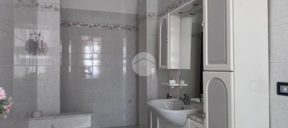 4 Schlafzimmer Wohnung in Rivalta di Torino, Italy, Nr. 332605 4