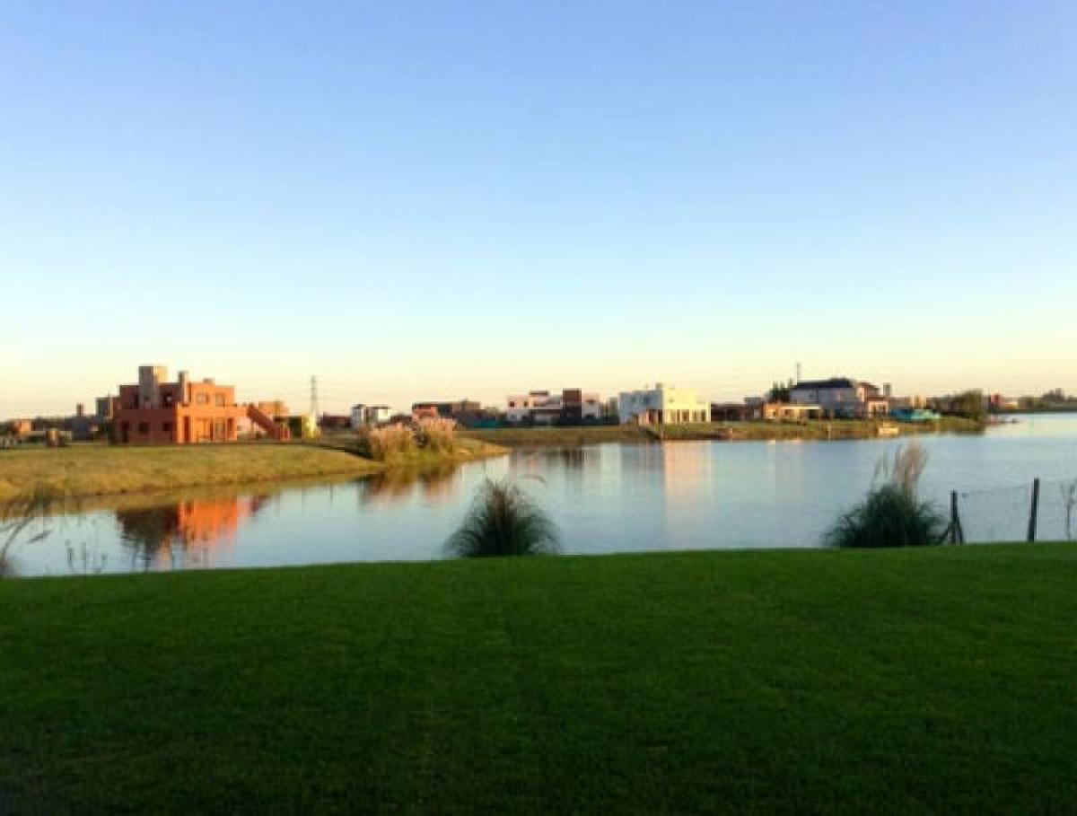  Land in Tigre, Argentina No. 36806