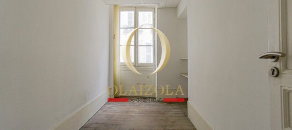 Офис 120м² в Байонна, Франция № 106567 11