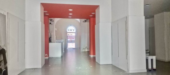 170m² Commercial property in Catania, Italy No. 286798 3