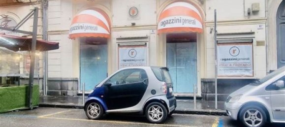 170m² Commercial property in Catania, Italy No. 286798 15