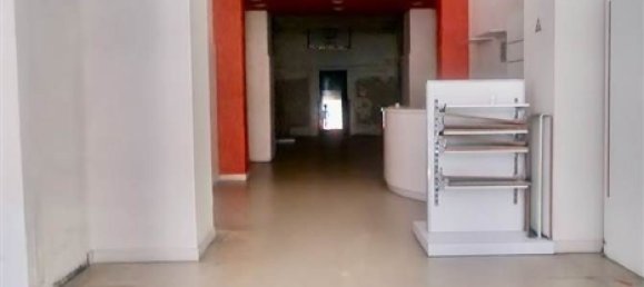 170m² Commercial property in Catania, Italy No. 286798 12