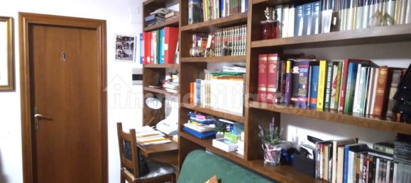 Apartamento de 2 dormitorios en Arezzo, Italy No. 165165 12