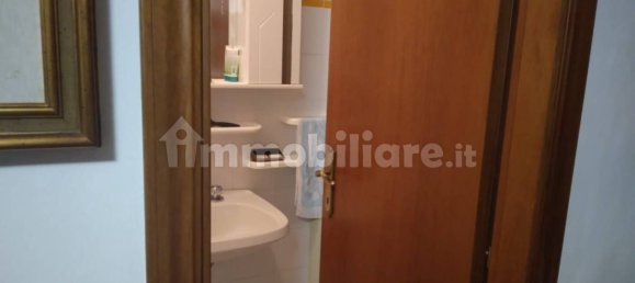 Apartamento de 2 dormitorios en Arezzo, Italy No. 165165 31
