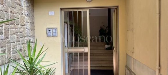 5 bedrooms Apartment in Florence, Italy No. 337005 33