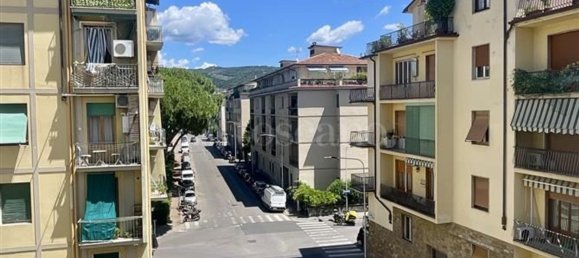 5 bedrooms Apartment in Florence, Italy No. 337005 27