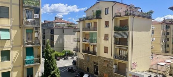 5 bedrooms Apartment in Florence, Italy No. 337005 16